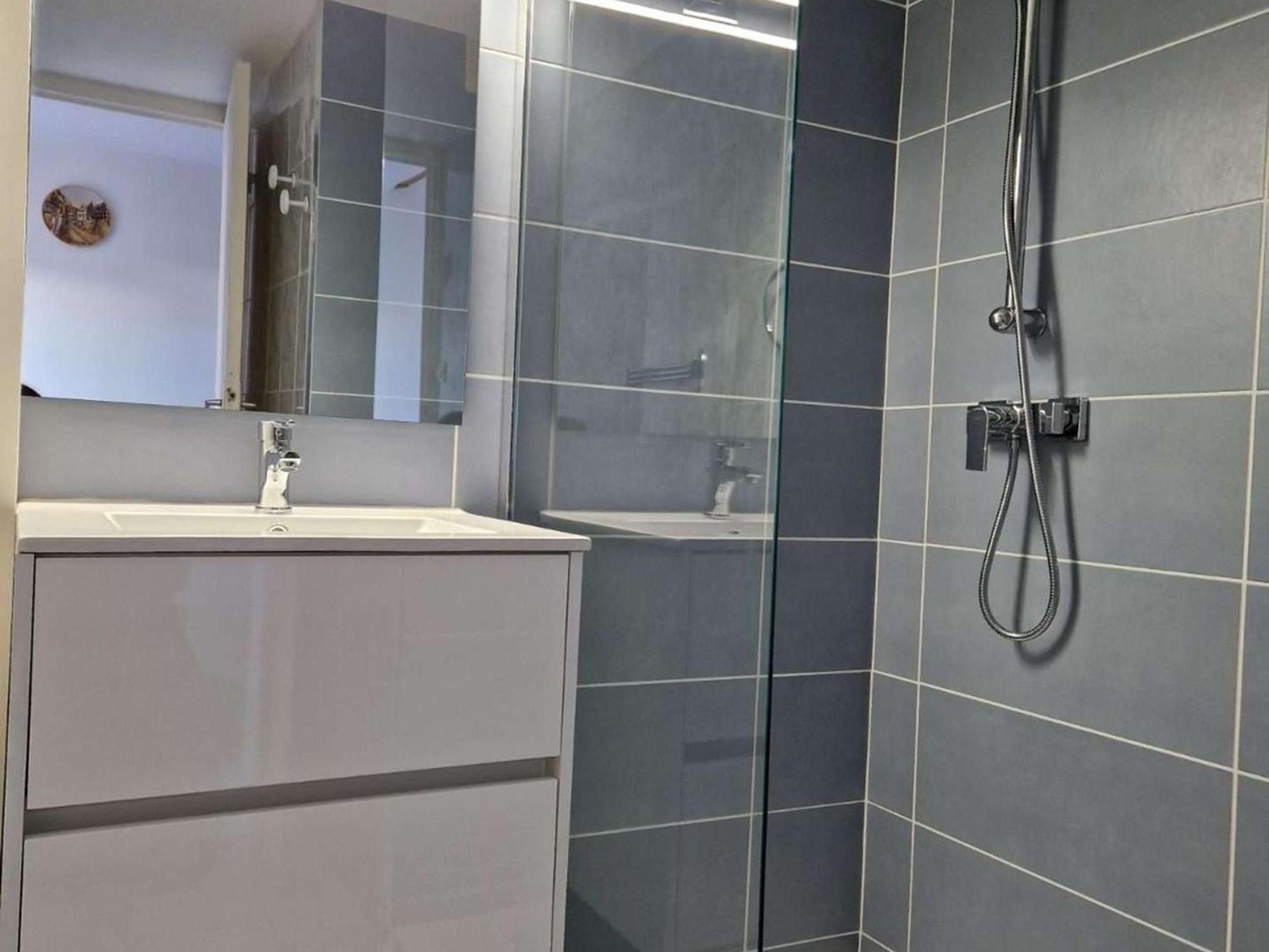 Maison De Vacances Au Canal, 2 Chambres, Animaux Admis, Parking Prive - Fr-1-387-86 Marseillan  Buitenkant foto